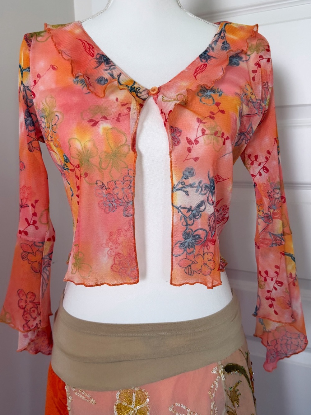 Vintage Y2K Sheer Floral Mesh Bolero Bell
Sleeve Fairy Grunge Shrug - Picture 4 of 6